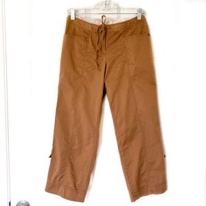 Tommy Bahama Stretch Capri Pants Size 2